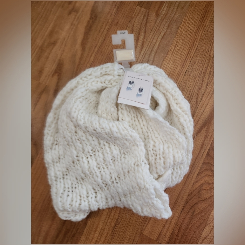 🆕 Lauren Conrad Loop Scarf